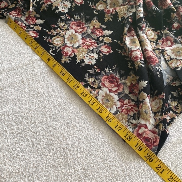 Andree by Unit blouse cold shoulder long sleeve w/ties floral print Sz Large - Picture 2 of 8